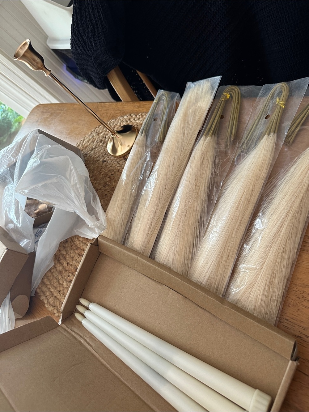 Pampas grass , lightweight candle holders and set of 3 battery operated candles
